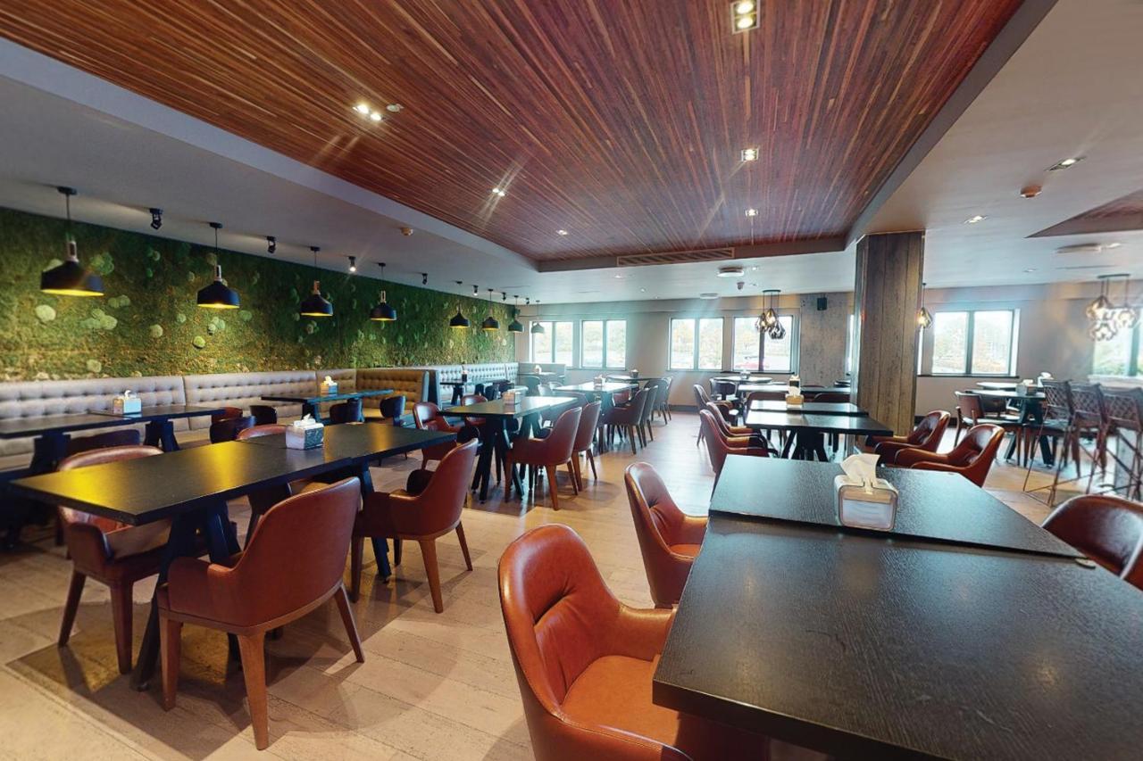 Village Hotel Birmingham Walsall Eksteriør billede