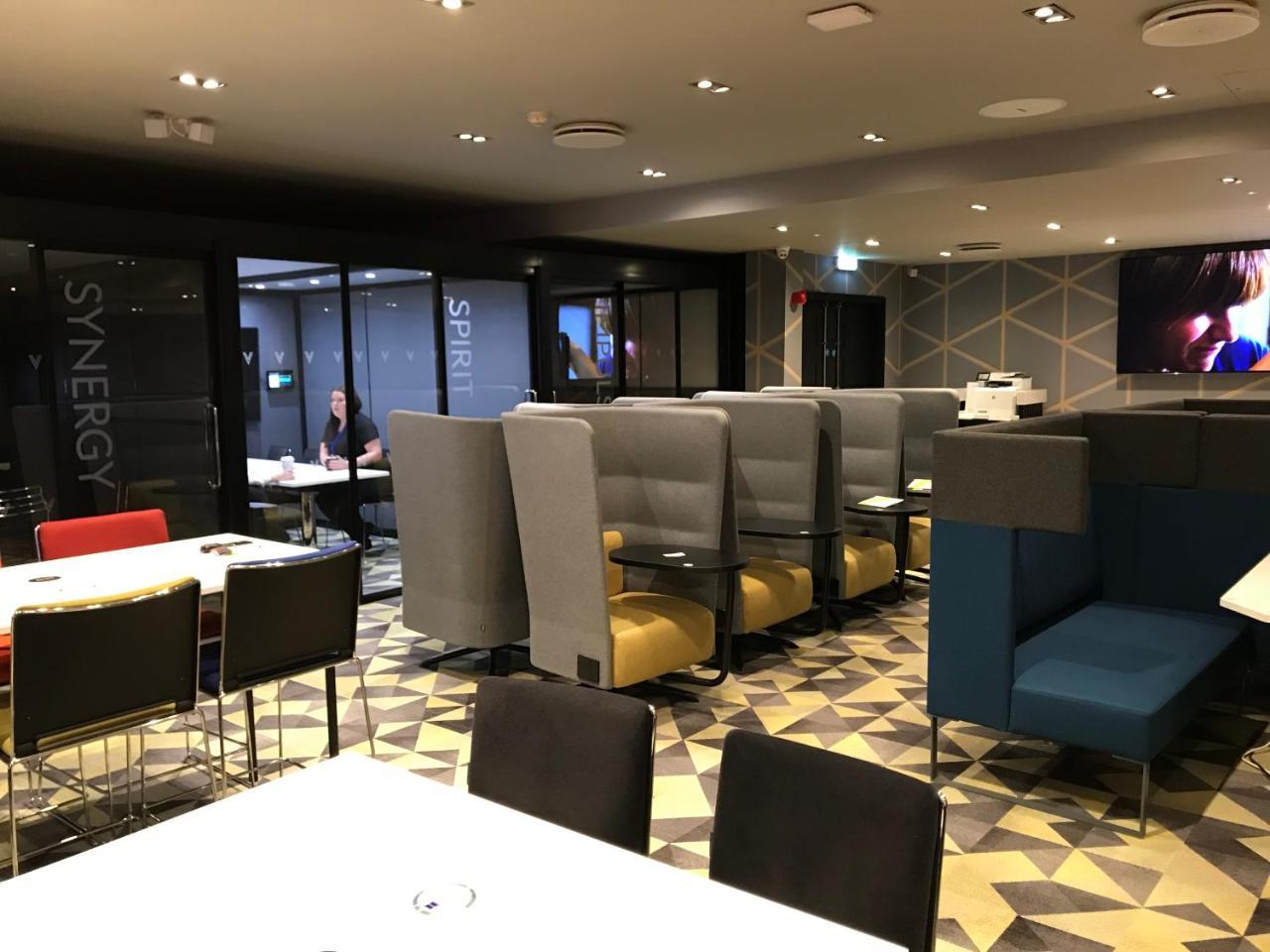 Village Hotel Birmingham Walsall Eksteriør billede
